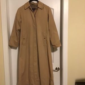 Beautiful Vintage Burberry Trench Coat